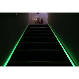 Glow-in-the-Dark-Klebeband zur Kennzeichnung von Fluchtwegen